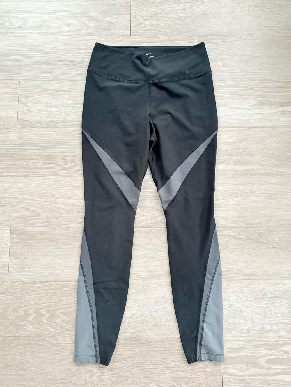Nike Black and Gray Women’s Colorblock Dri-Fit Leggings